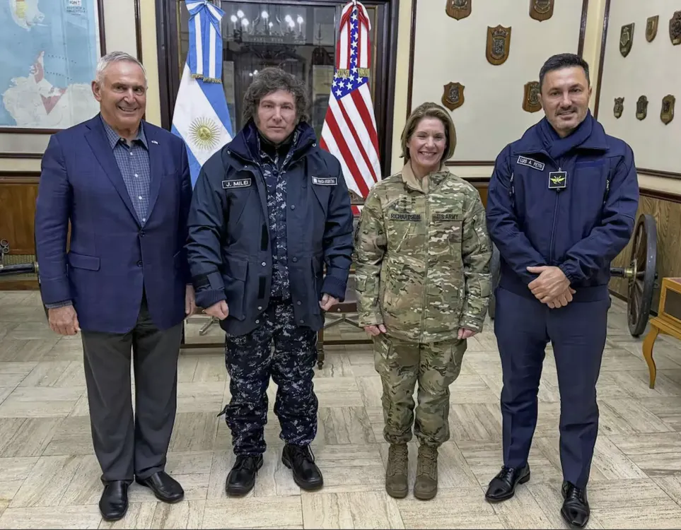 Milei y su apoyo al Ejercito