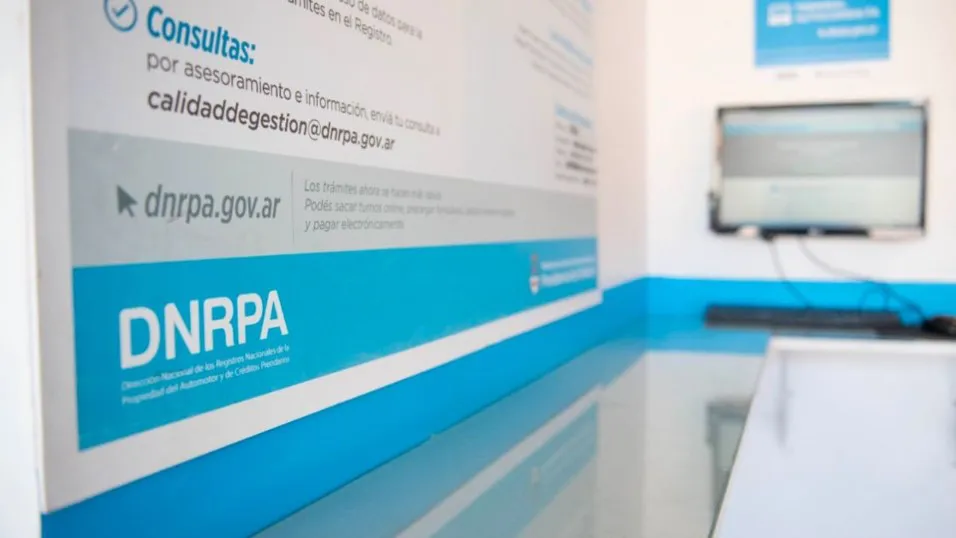 El Gobierno eliminará el 40 por ciento de los Registros Automores