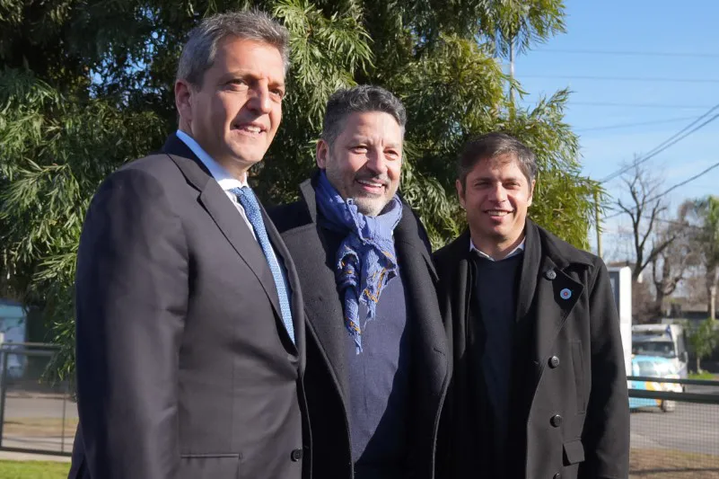 Menendez con Massa y Kicillof