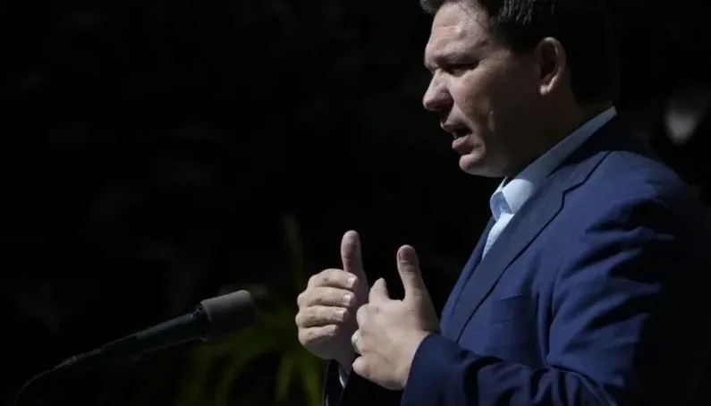 Ron DeSantis impulsa leyes