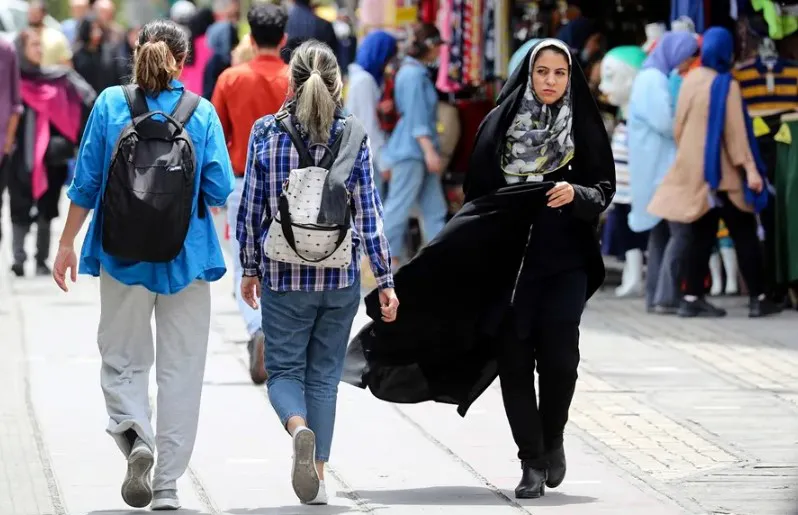 Imposición del velo en Iran