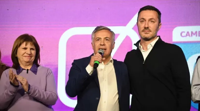 Luis Petri junto a Bullrich