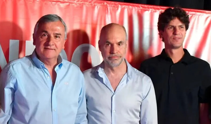 Horacio Rodriguez Larreta junto a los referentes de la UCR
